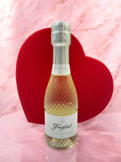 Valentine’s Bubbles & Bites 200ml Freixenent Gift Box