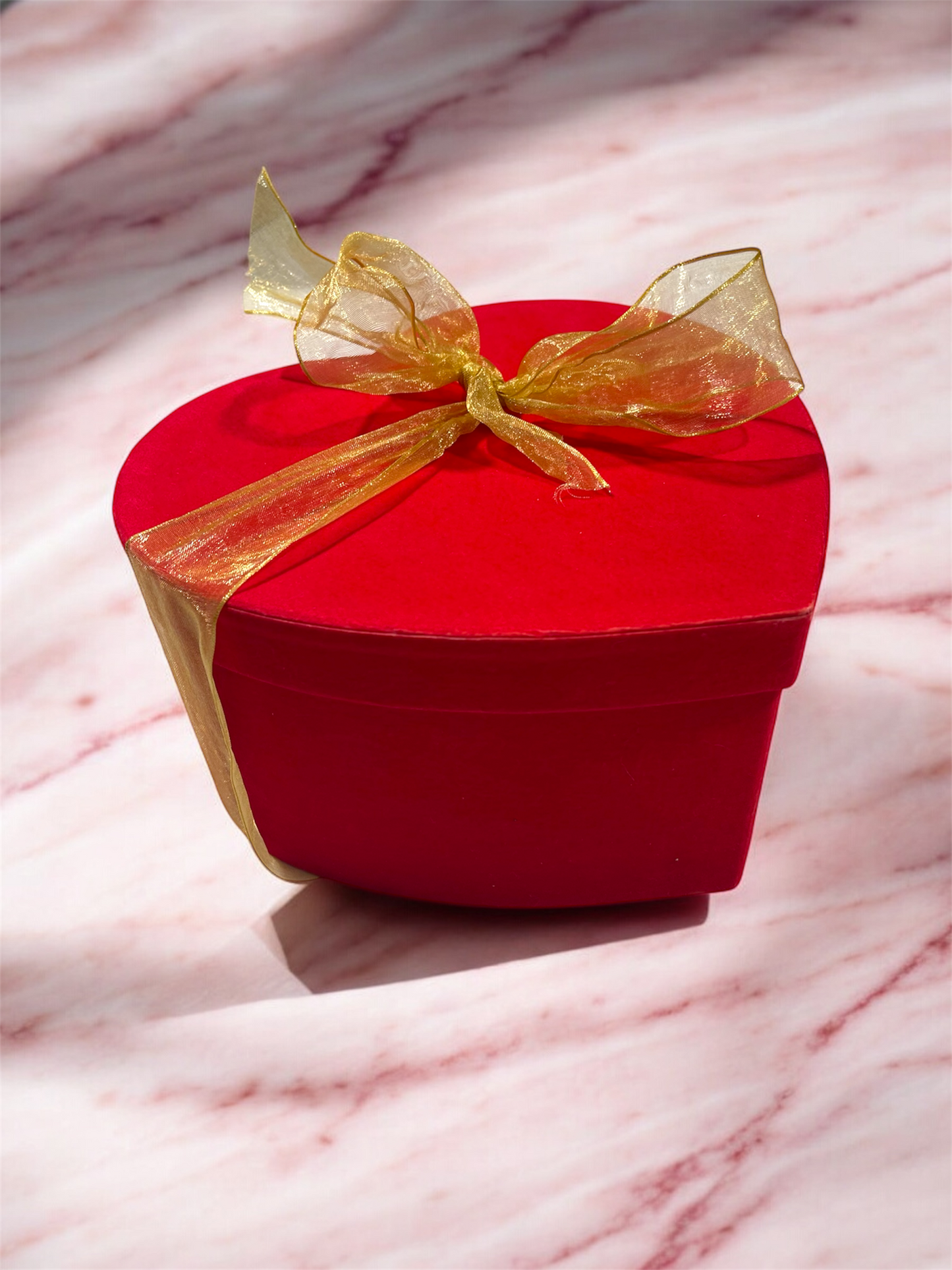 Valentine’s Bubbles & Bites 200ml Freixenent Gift Box