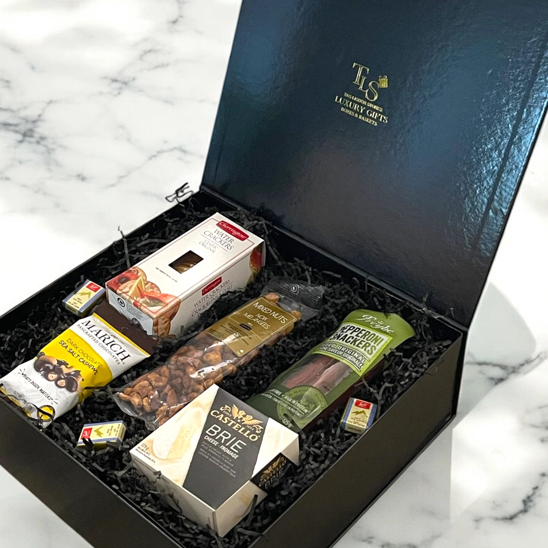 Hennessy VS Cognac 750ml Signature Gift Box