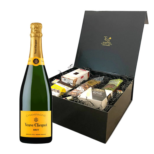 Veuve Clicquot Brut Champagne 750ml Signature Gift Box